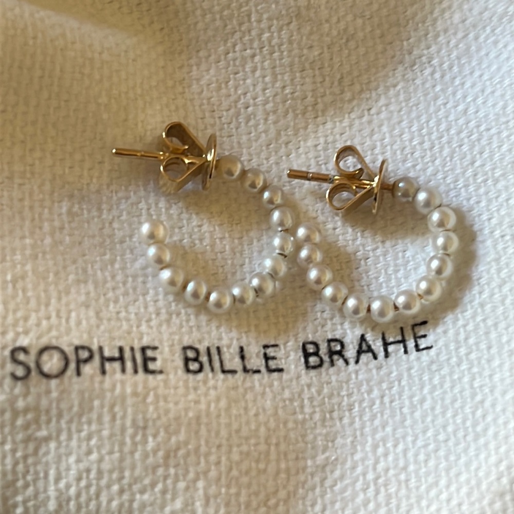 Sophie Bille Brahe Marco Earrings Freshwater Pearl Hoops